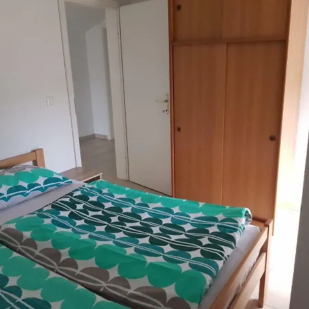 Kamena Kuca 2 度假居 *